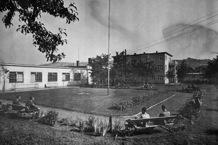 HEINZMANN; company building; Firmengebaude; Radebeul; Dresden; building; 1945